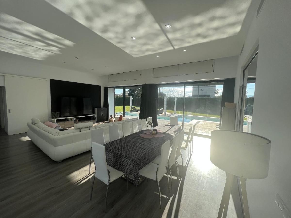 Luxury House Del Delta Villa Deltebre Exterior photo